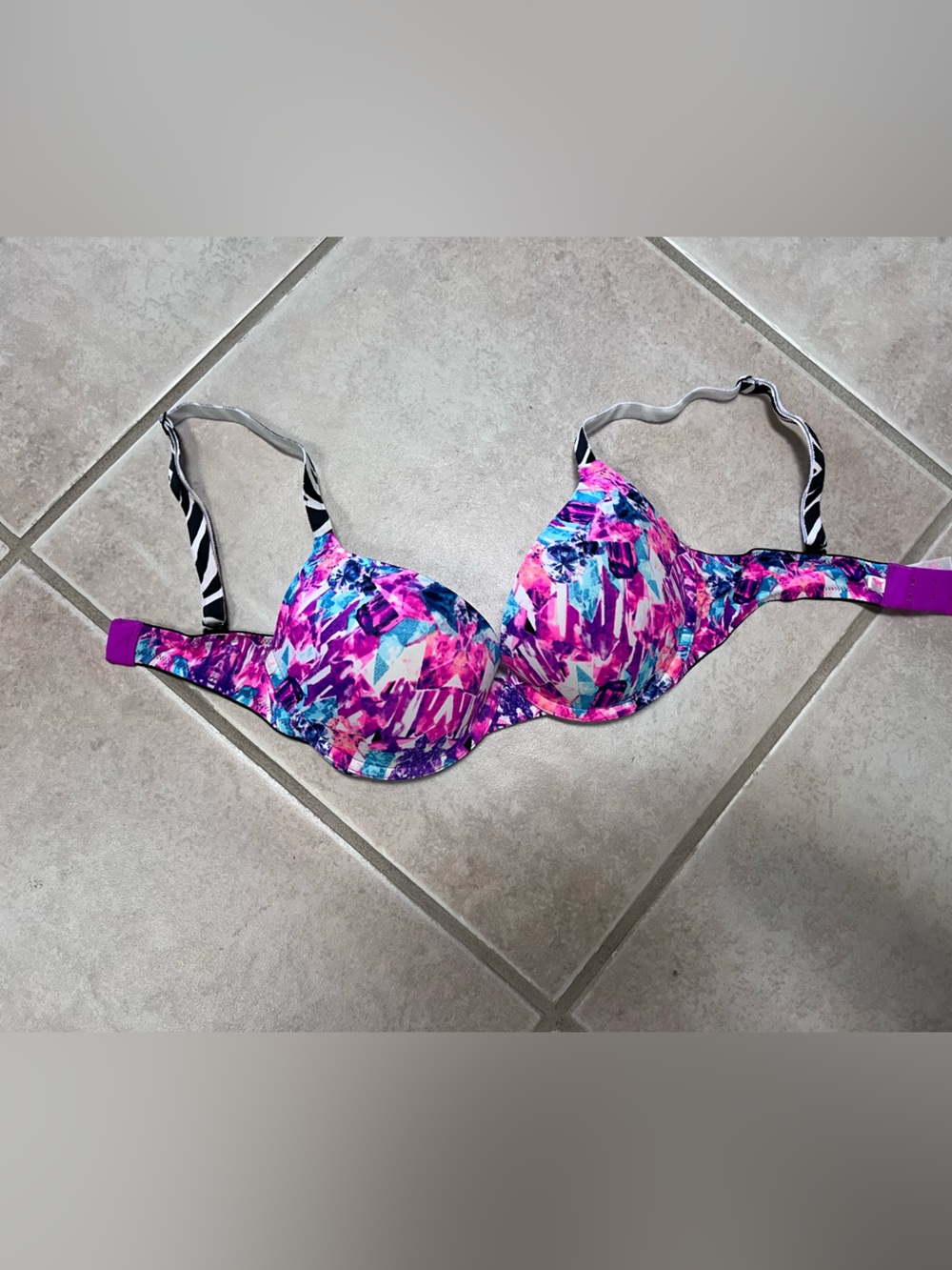 PINK Victoria's Secret Pink & Multicolor Underwire Bra